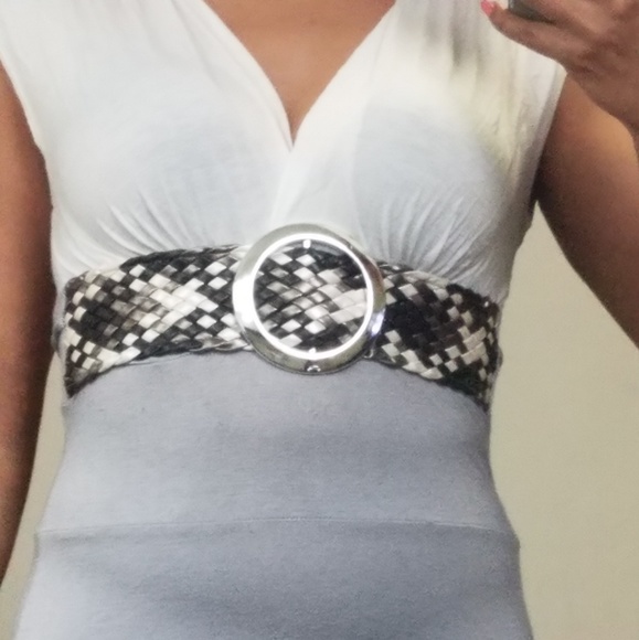 Top - Picture 3 of 4